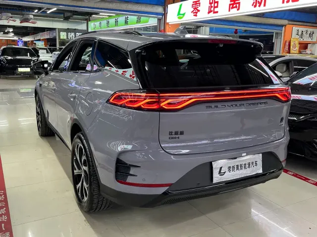 BYD Tang — Фото автомобиля 4