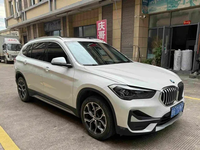 BMW X1 — Фото автомобиля 3