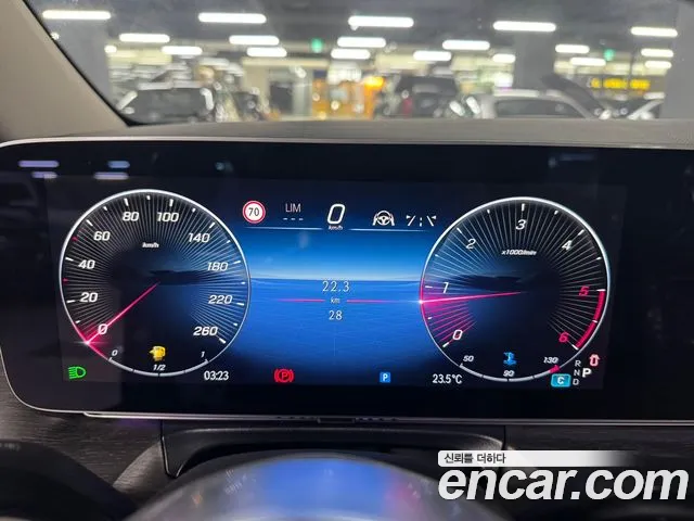 Mercedes-Benz V-Class — Фото автомобиля 10