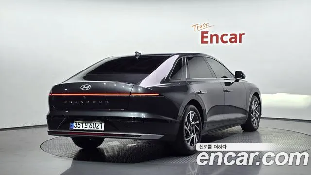 Hyundai Grandeur — Фото автомобиля 2
