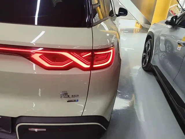 BYD Yuan UP — Фото автомобиля 7