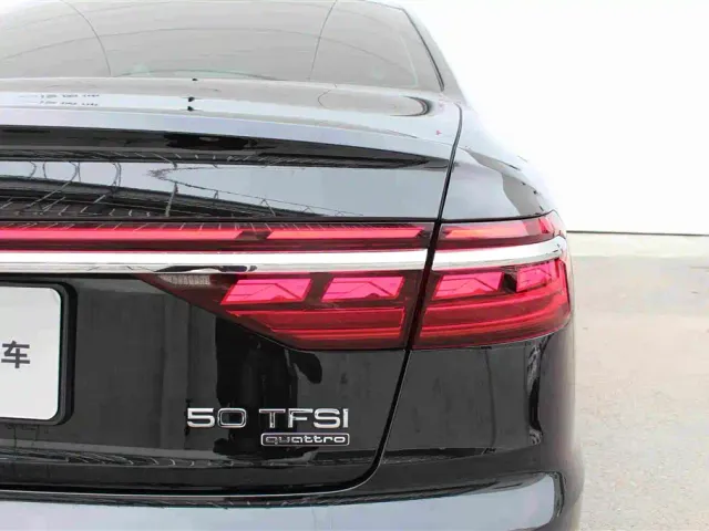 Audi A8 — Фото автомобиля 14