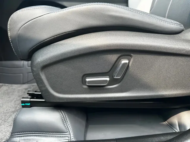 Geely Boyue L — Фото автомобиля 17