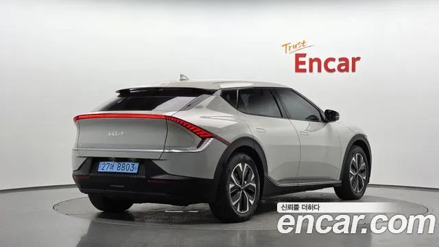 Kia EV6 — Фото автомобиля 2