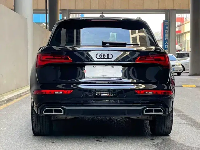 Audi Q5L — Фото автомобиля 4