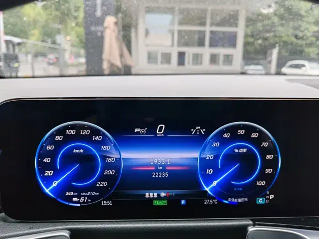 Mercedes-Benz EQB — Фото автомобиля 14