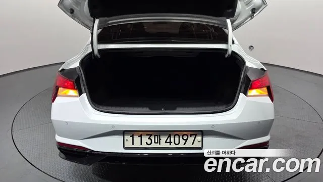 Hyundai AVANTE Avante (CN7) — Фото автомобиля 20
