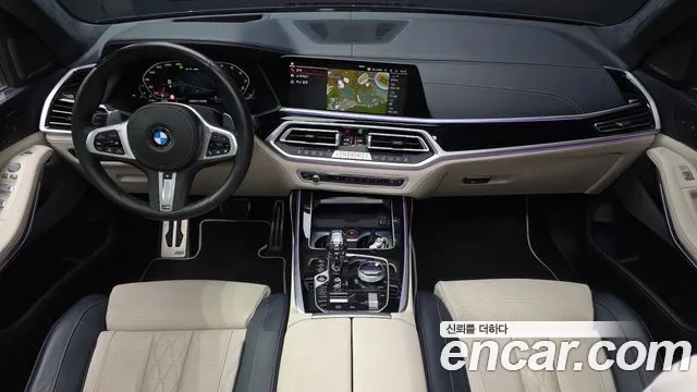 BMW X7 M50i 6 мест — Фото автомобиля 6