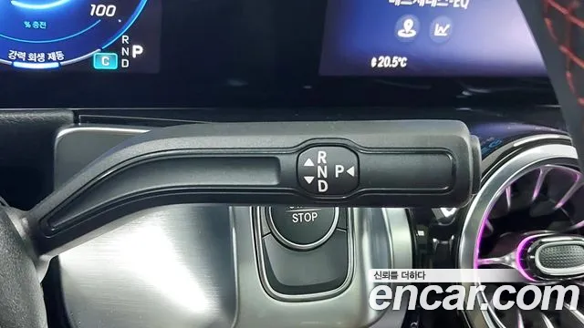 Mercedes-Benz EQB — Фото автомобиля 19