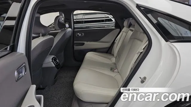 Hyundai Ioniq 6 — Фото автомобиля 16
