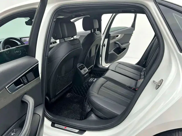 Audi A4L — Фото автомобиля 7
