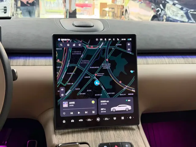 NIO NIO ET7 2024 75kWh Executive Signature Edition — Фото автомобиля 16
