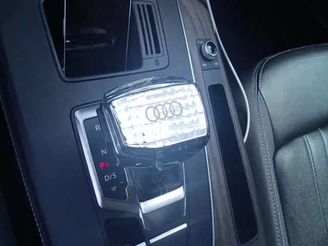 Audi Q5L — Фото автомобиля 16