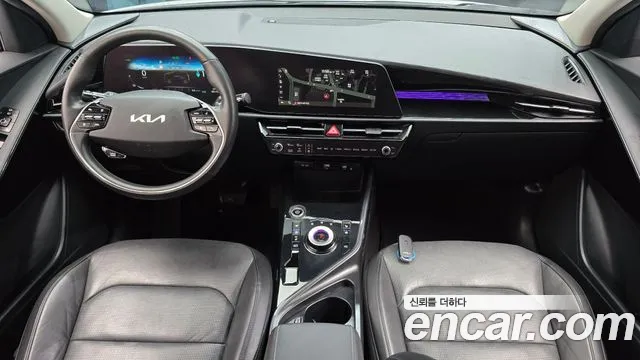 Kia Niro — Фото автомобиля 10