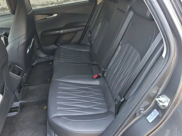 Changan Qiyuan A05 — Фото автомобиля 16