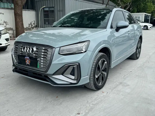 Фотография автомобиля — Audi Q2L e-tron