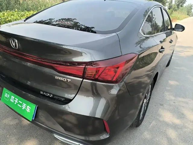 Changan Eado — Фото автомобиля 7