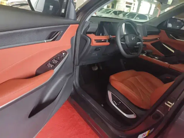 Changan CS75 Plus — Фото автомобиля 15