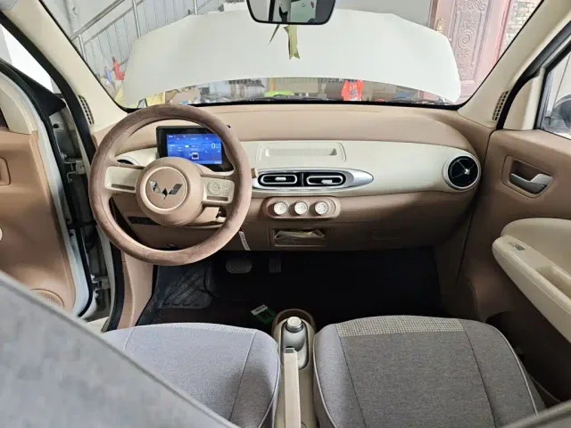 Wuling Hongguang Mini EV — Фото автомобиля 9