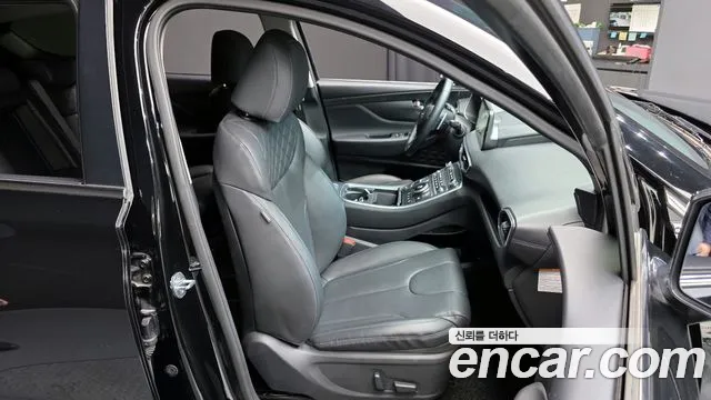 Hyundai Santafe — Фото автомобиля 12