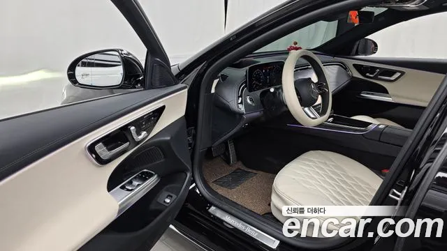 Mercedes-Benz E-Class W214 — Фото автомобиля 15
