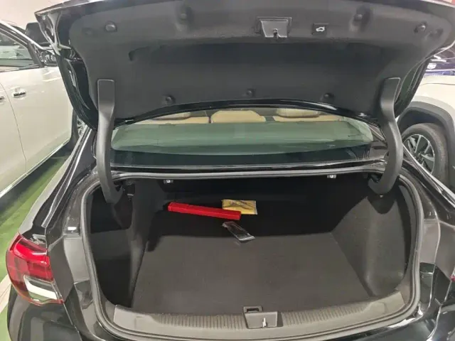 Buick Regal — Фото автомобиля 18