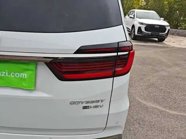 Honda Odyssey — Фото автомобиля 7