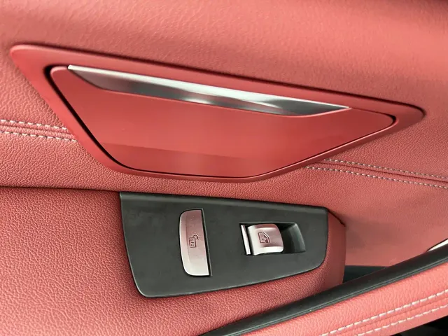 BMW 5 Series — Фото автомобиля 16
