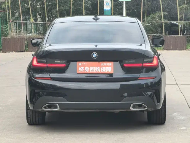 BMW 3 Series — Фото автомобиля 2