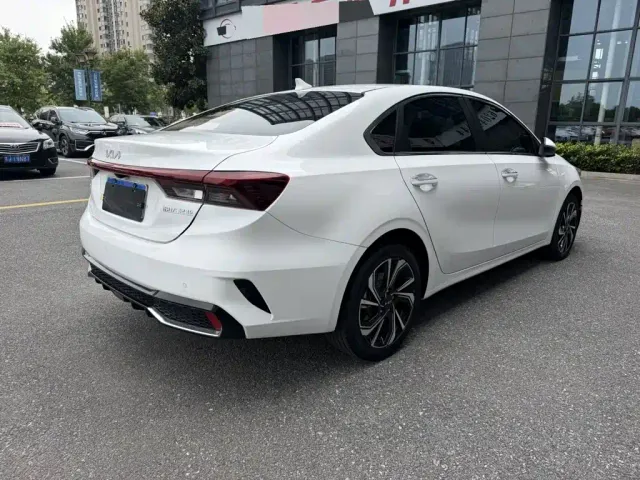 Kia K3 — Фото автомобиля 8