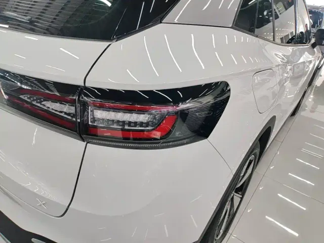 Volkswagen ID.4 X — Фото автомобиля 7