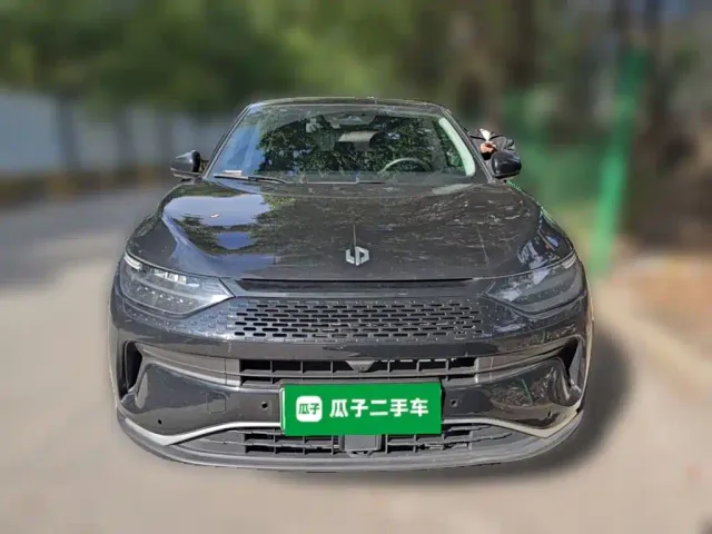 Leapmotor C11 — Фото автомобиля 2