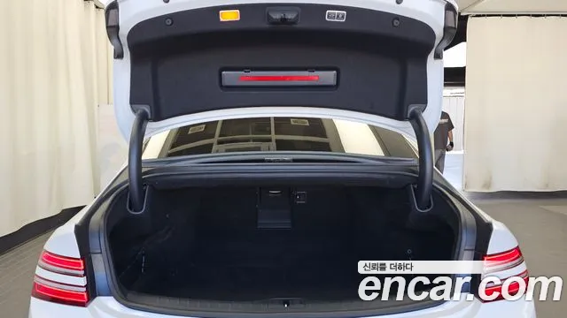 Genesis G80 RG3 — Фото автомобиля 20