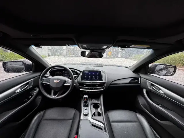 Cadillac CT5 — Фото автомобиля 5