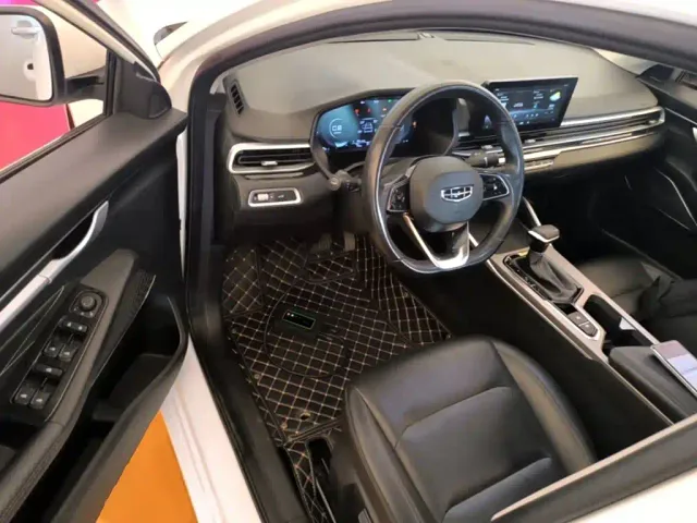 Geely Emgrand — Фото автомобиля 15