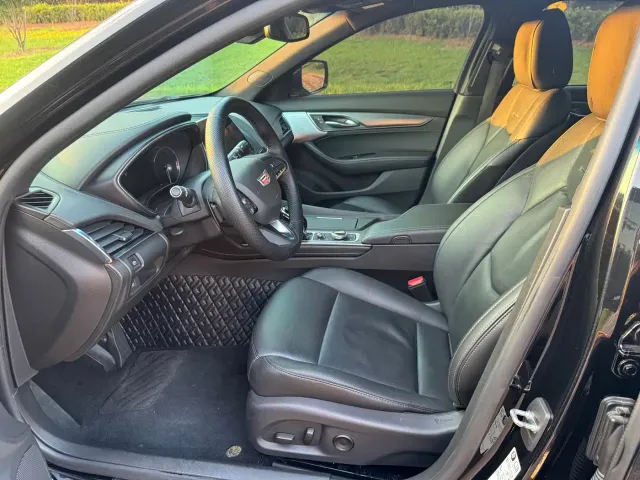 Cadillac CT5 — Фото автомобиля 4