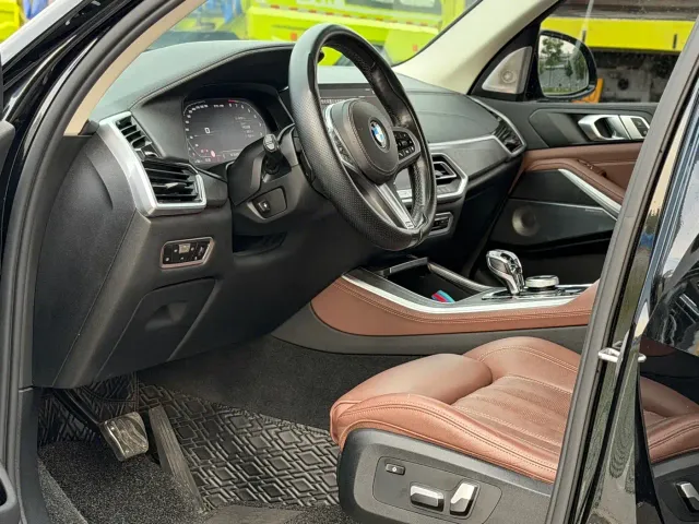 BMW X5 — Фото автомобиля 7