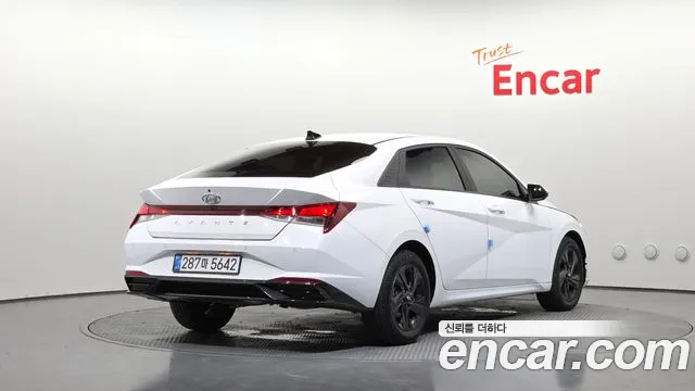 Hyundai AVANTE Avante (CN7) — Фото автомобиля 2