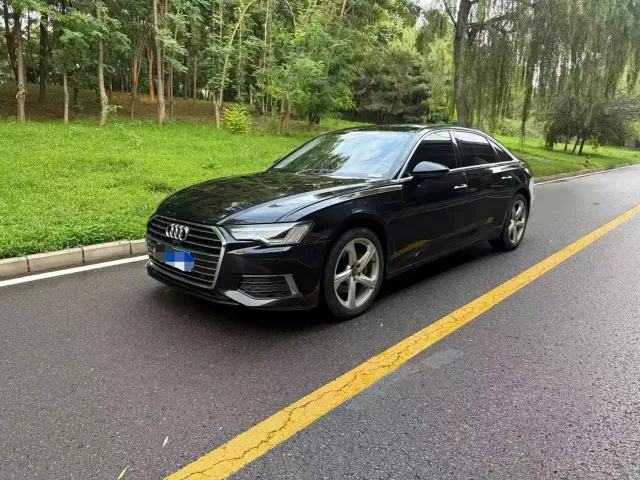 Фотография автомобиля — Audi A6L
