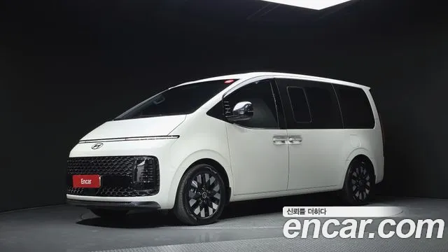 Фотография автомобиля — Hyundai Staria