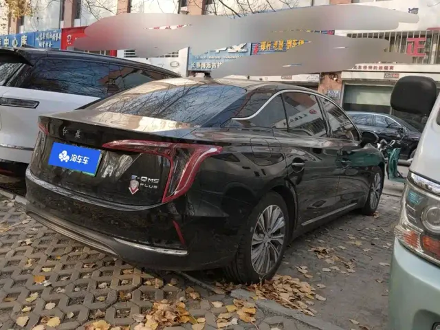 Hongqi E-QM5 — Фото автомобиля 3