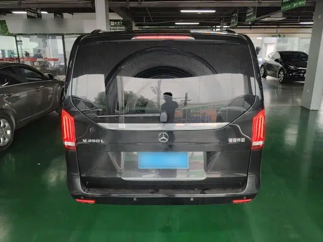 Mercedes-Benz V-Class — Фото автомобиля 5