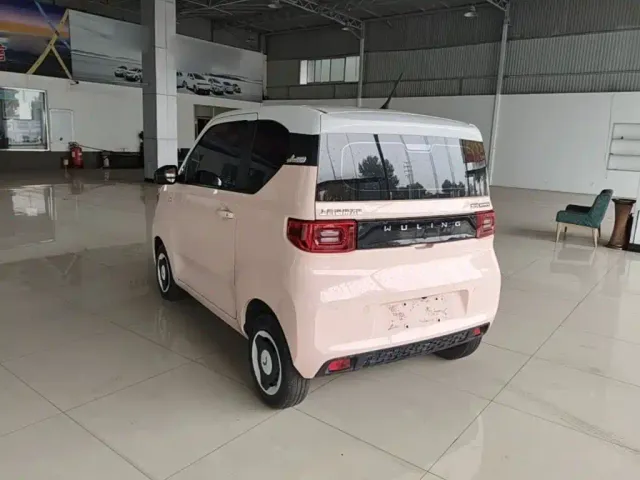 Wuling Hongguang Mini EV — Фото автомобиля 4