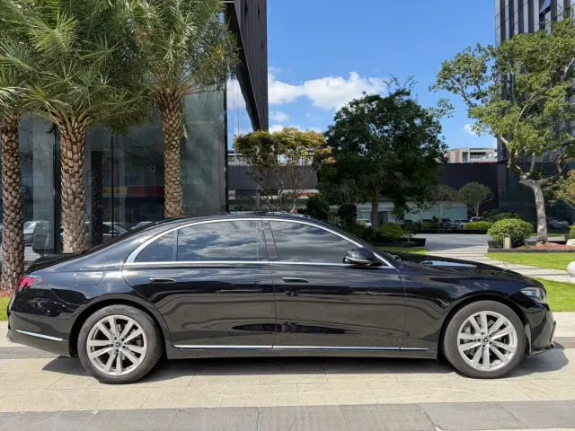 Mercedes-Benz S-Class — Фото автомобиля 4