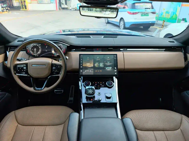 Land Rover Range Rover Sport — Фото автомобиля 6