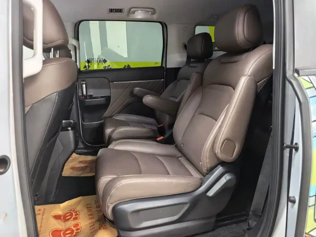 Wuling Starlight 730 — Фото автомобиля 7