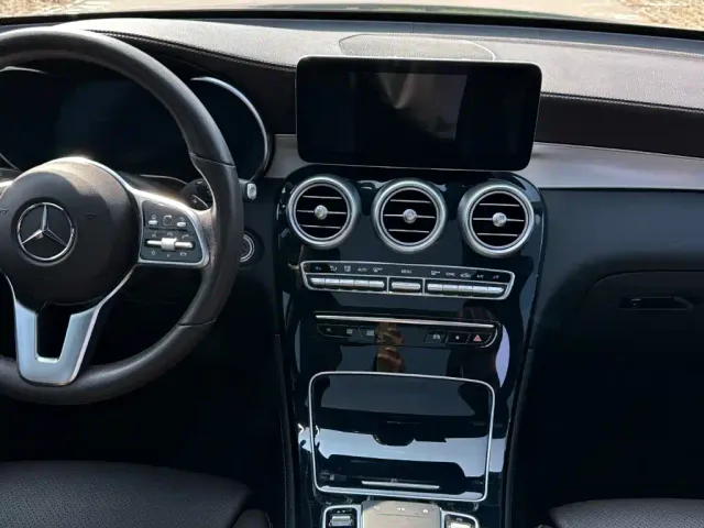 Mercedes-Benz Mercedes-Benz GLC 2021 GLC 260 L 4MATIC Sporty — Фото автомобиля 21