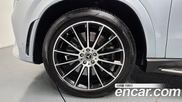 Mercedes-Benz GLE-Class — Фото автомобиля 5