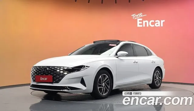Фотография автомобиля — Hyundai Grandeur New