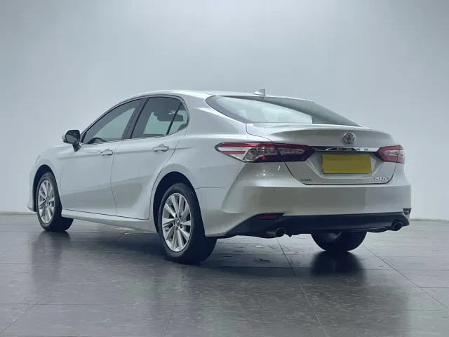 Toyota Camry — Фото автомобиля 21
